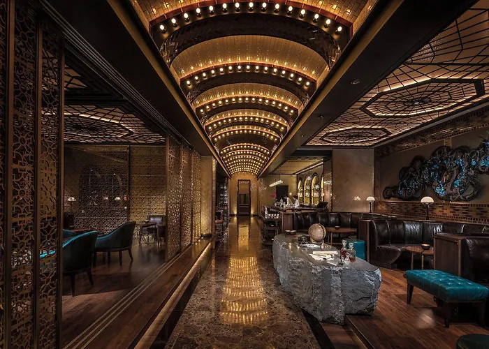 Four Seasons Hotel 5*