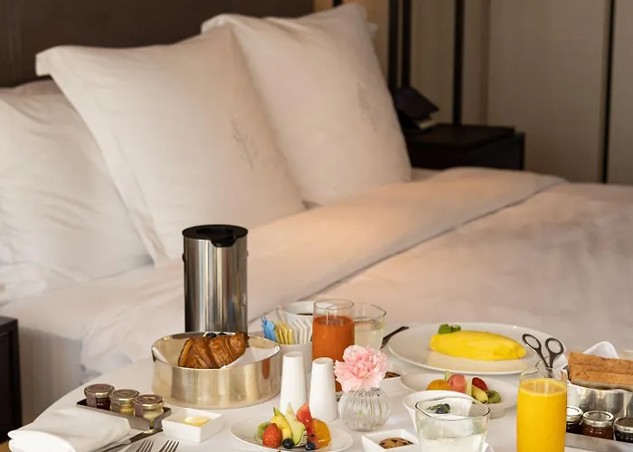 Four Seasons Hotel