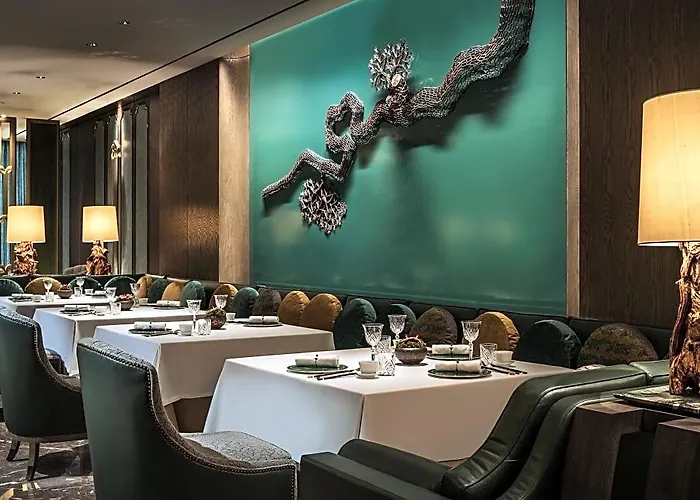 Four Seasons 5*